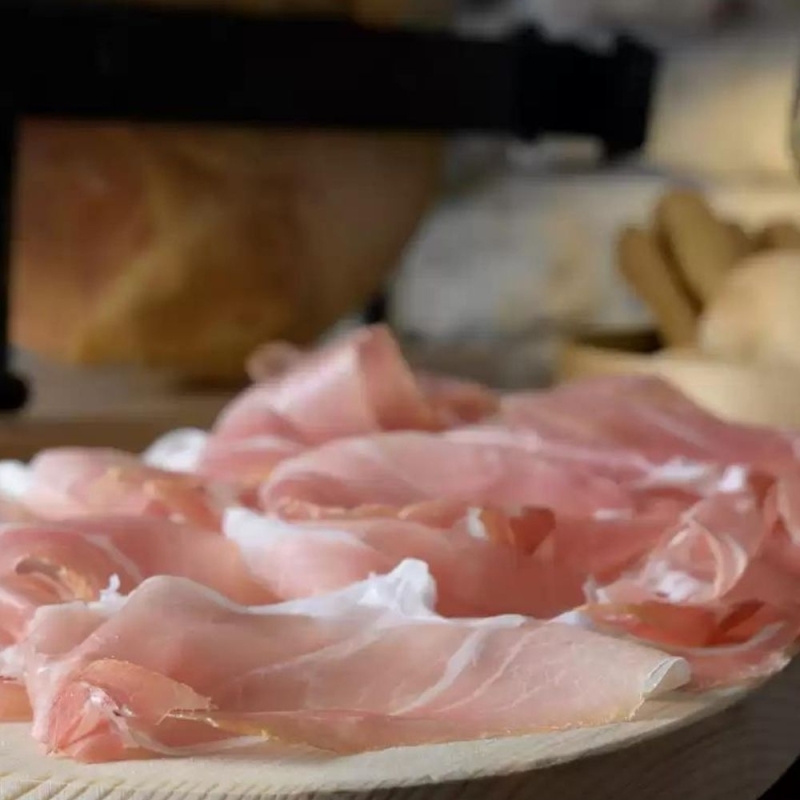 Prosciutto di San Daniele Dop mezzo - La Glacere - DOP San Daniele - Bottega del Friuli