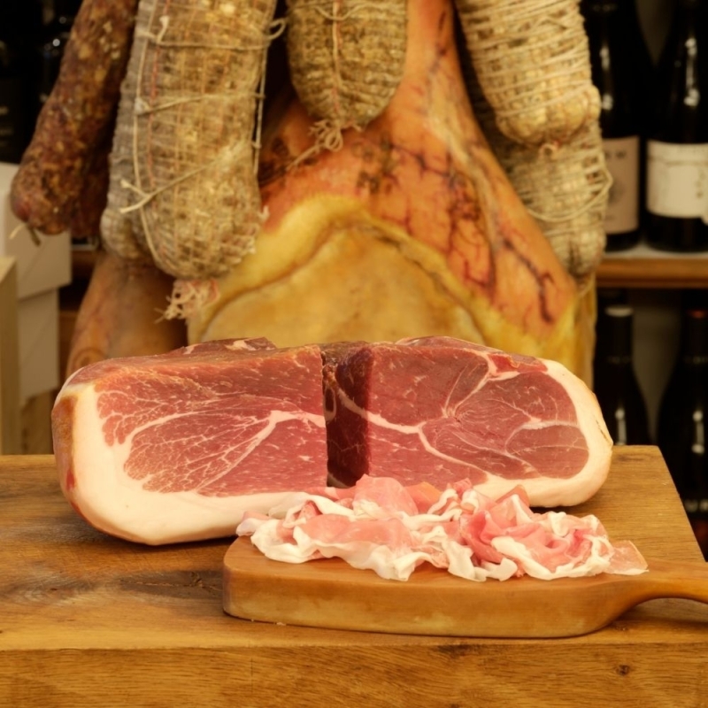 Prosciutti - Bottega del Friuli