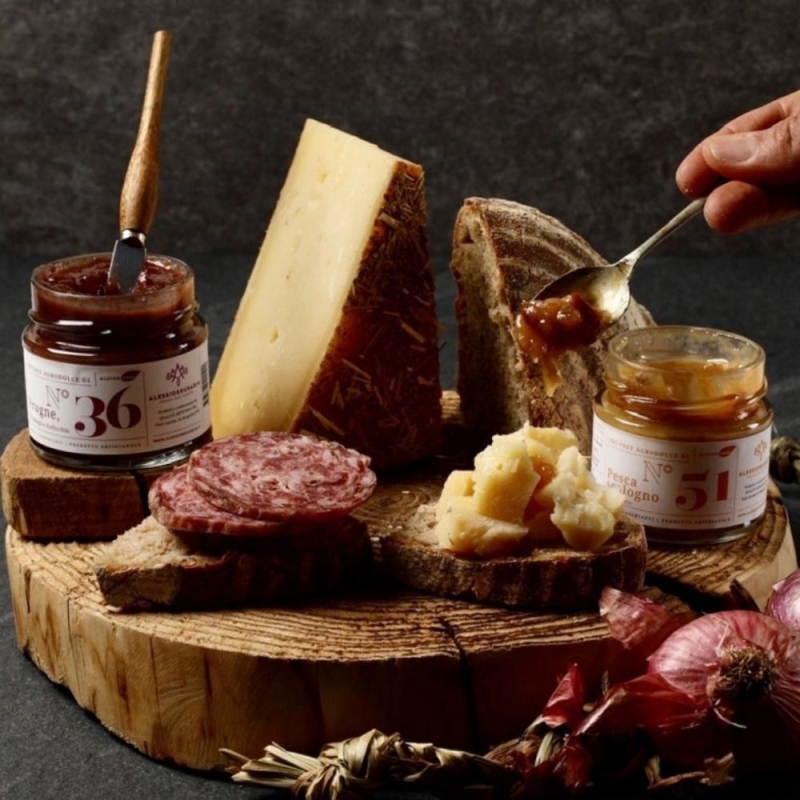 Chutney di Pesche, Scalogno e Mandorle - 2 vasetti - Invasi dal Gusto - Marmellate, Confetture e Chutney - Bottega del Friuli