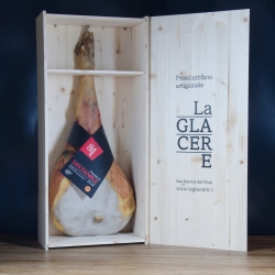 Prosciutto San Daniele DOP con osso in scatola di legno - La Glacere