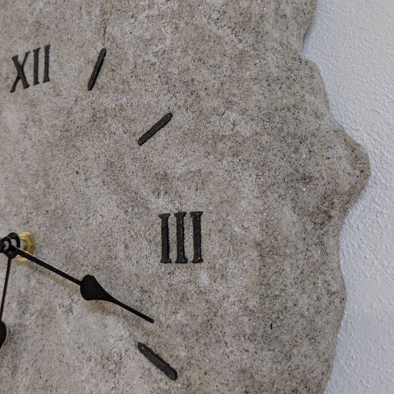 Orologio da parete Pietra Grigia Chiara - Fabris solutions - Complementi d'Arredo - Bottega del Friuli